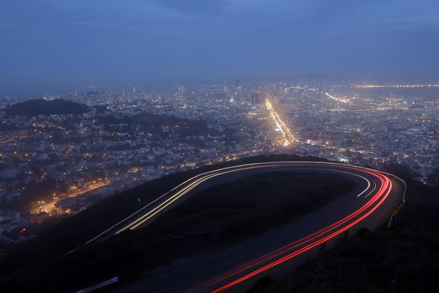 View of San Francisco at night (photo: AP)